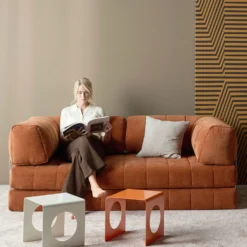 Innovation Living CozyPad-vuodesohva käsinojilla