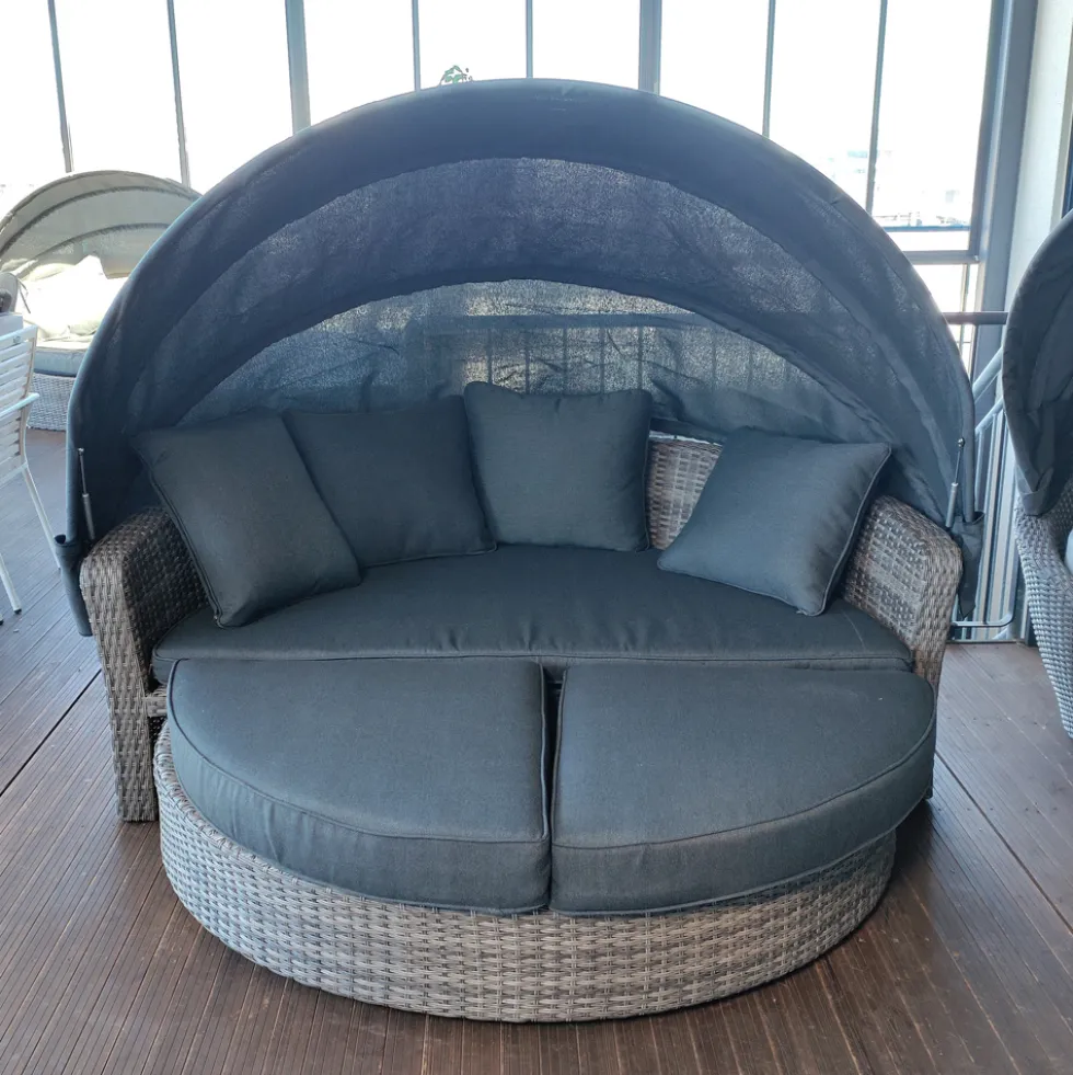 KruunuDesign Cannes-aurinkopeti