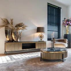 Richmond Interiors Ironville tv-taso jaloilla