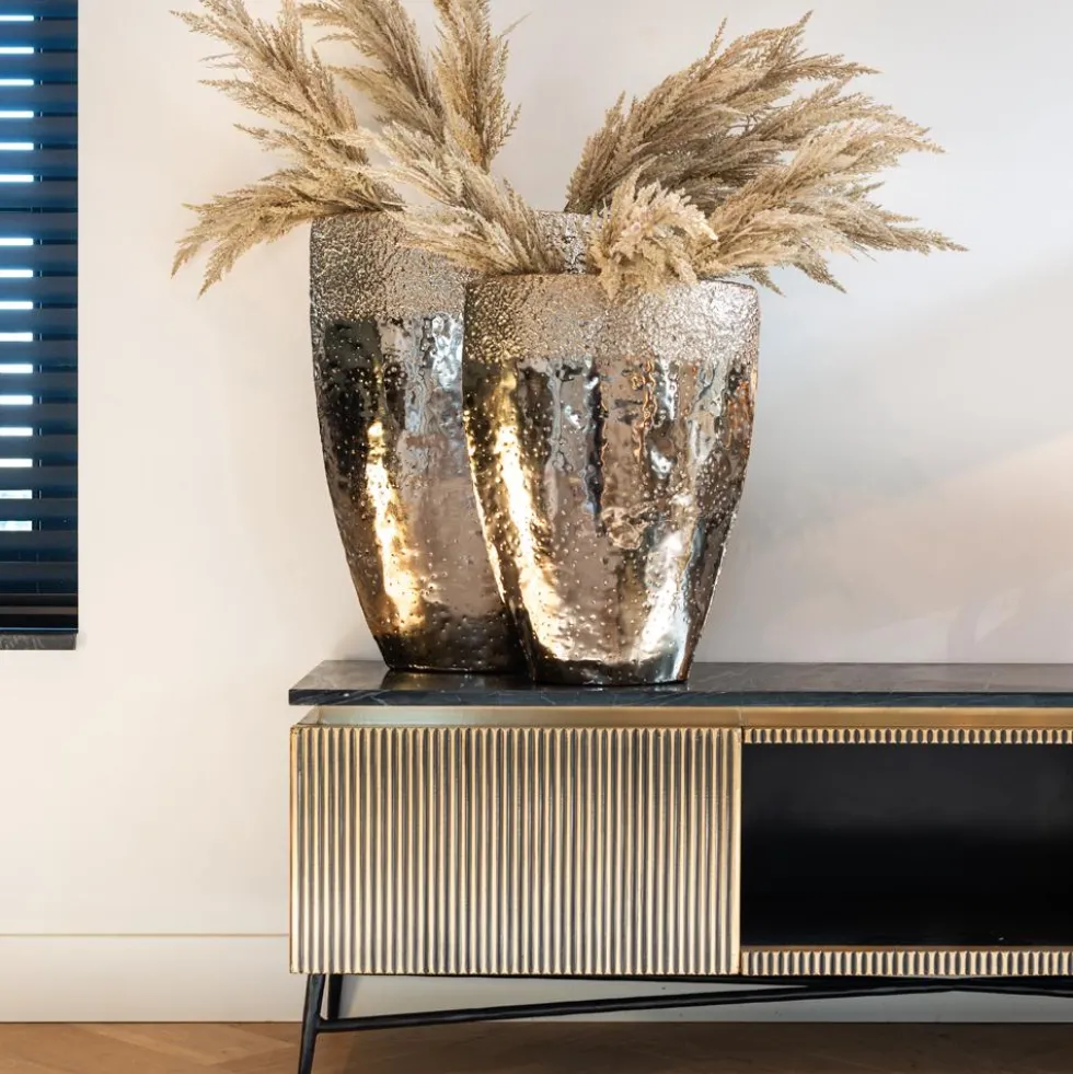 Richmond Interiors Ironville tv-taso jaloilla