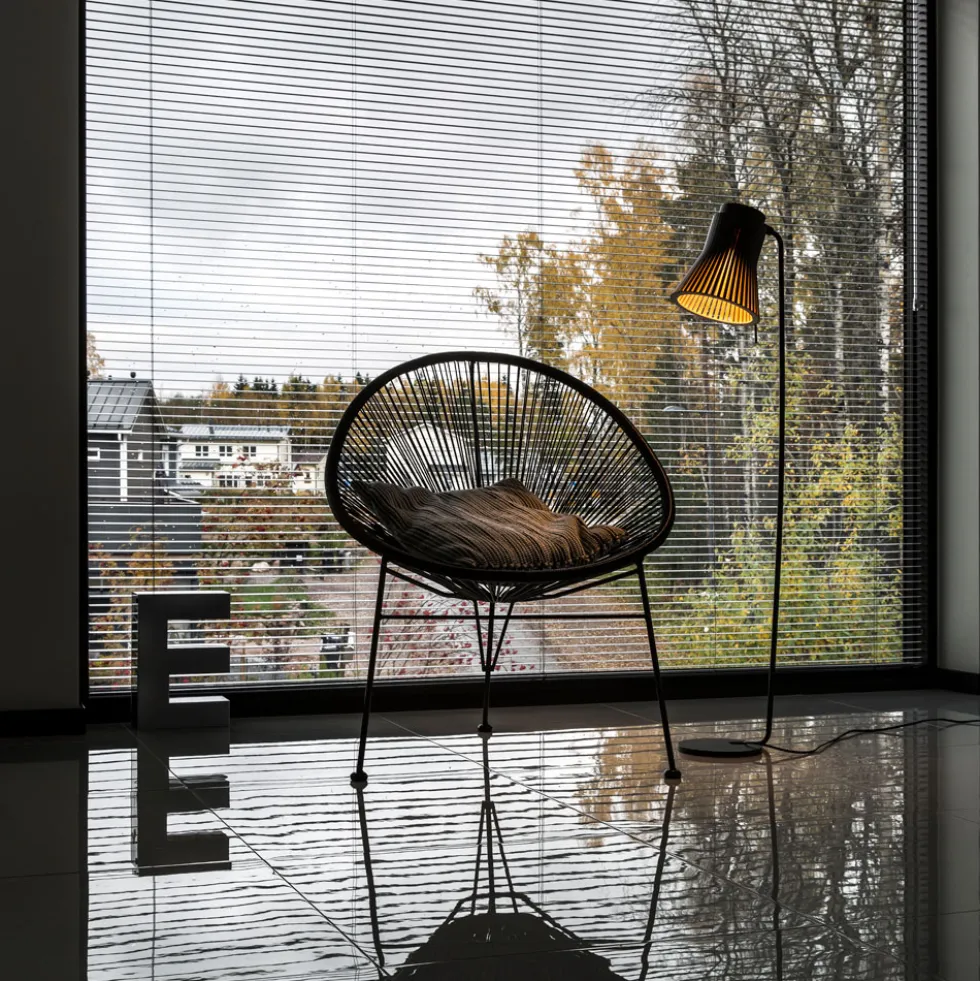Secto Design Petite 4610 -lattiavalaisin