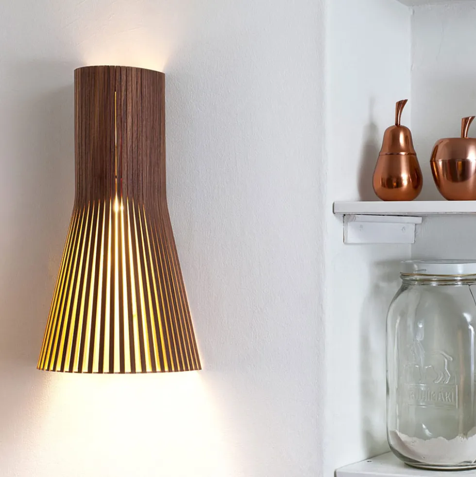 Secto Design Secto 4231 -seinävalaisin
