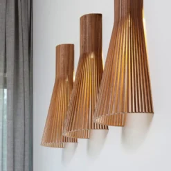 Secto Design Secto 4230 -seinävalaisin