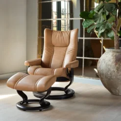 Stressless Wing -lepotuoli + rahi