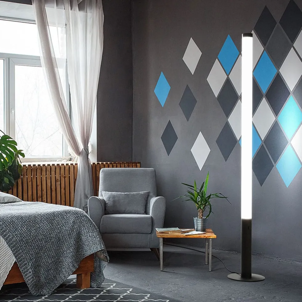 Valaisin Grönlund Tower-lattiavalaisin LED