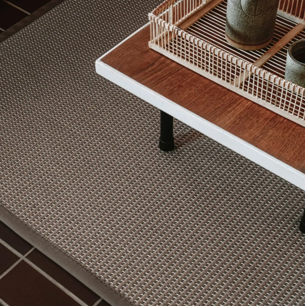 VM Carpet Lyyra-matto, suorakaide